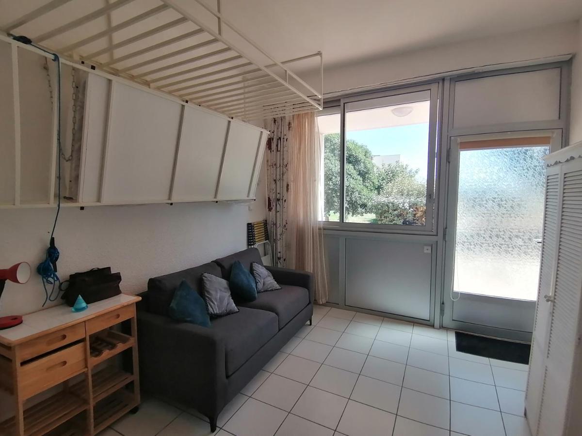 Ground Floor Studio With Access To Beach And Pool Le Barcares Exterior photo